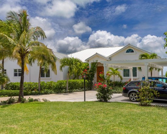 Blue Island Villa entrance with carport