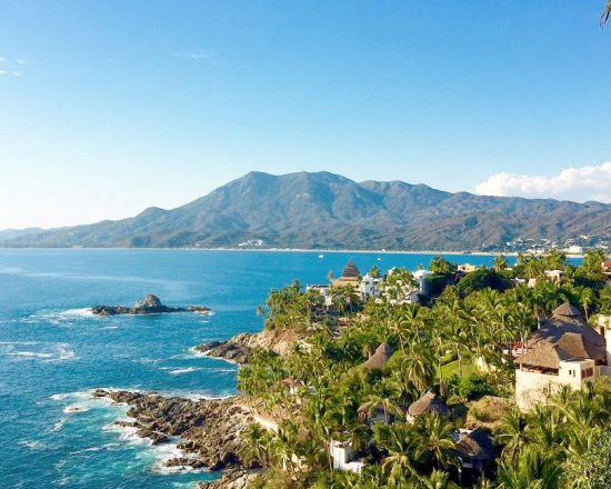 Casa de Sofia view of the mountains over the water