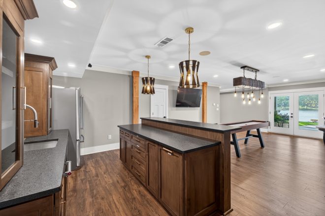 Magnolia Lakehouse wet bar2