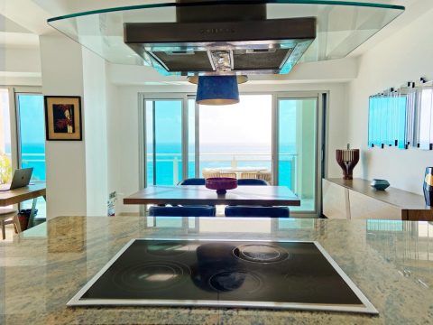 Sint-Maarten-Kitchen-View