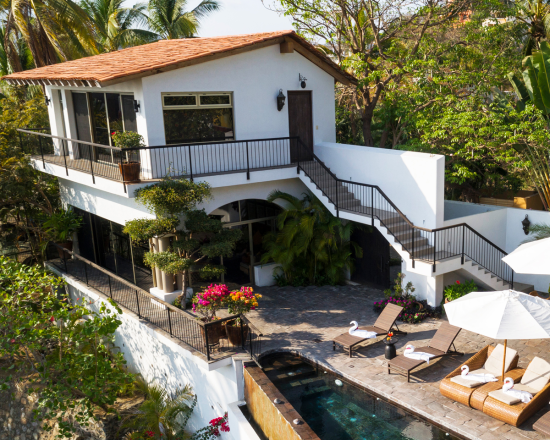 Casa de Sofia main house and stairs